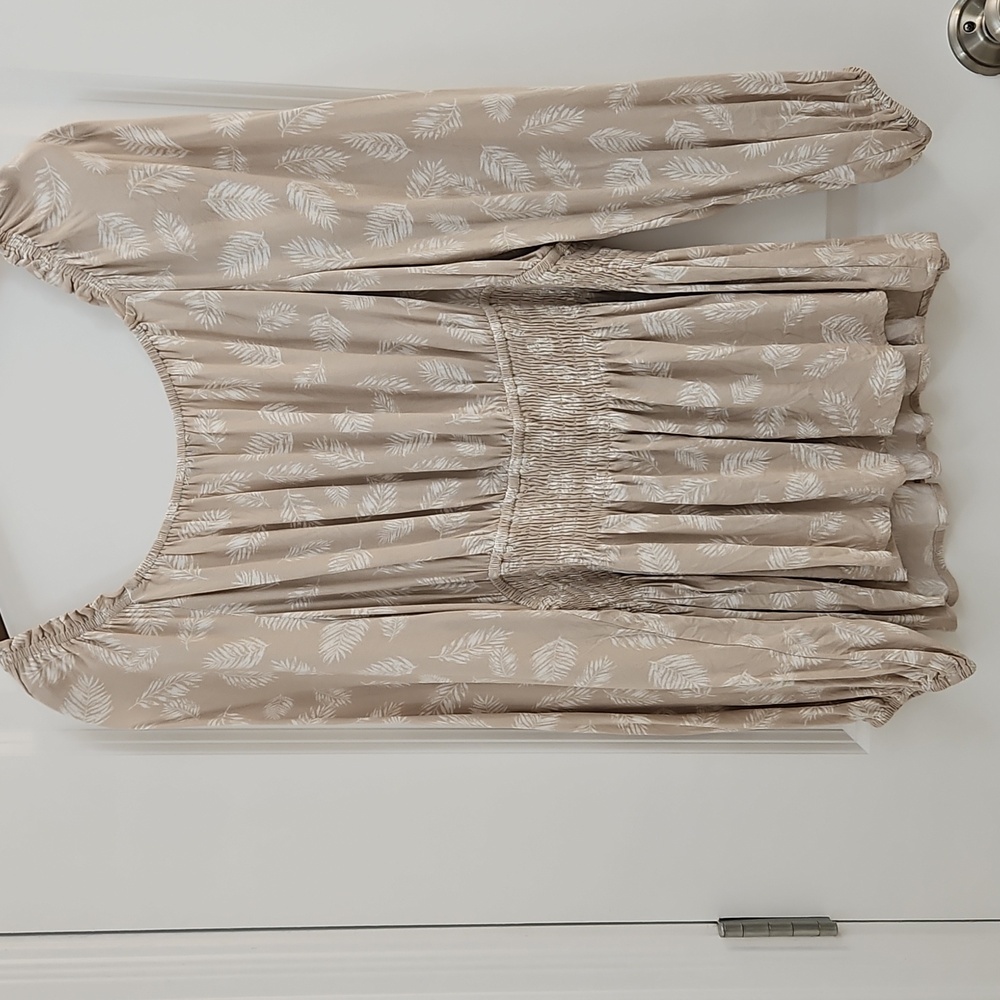 White Birch Beige Leaf Patterned Blouse - image 5